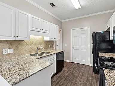 Steeple Crest Apartment Homes — photo 4