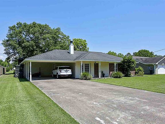2nd image of 920 Sunnyside Dr