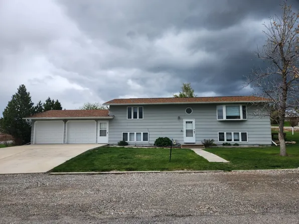 1301 2nd St NE, Choteau, MT 59422