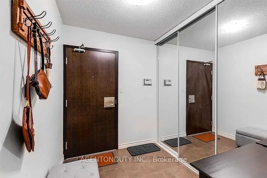 2 bed, $2,795 — Photo 2