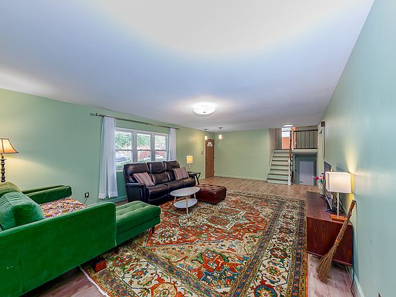 2nd image of 2300 Woodland Ave