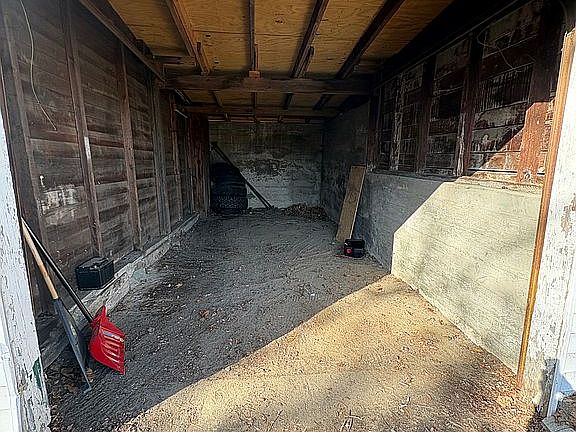 3rd image of 4 Spring St