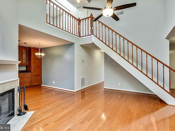3rd image of 12114 Greenway Ct APT 302