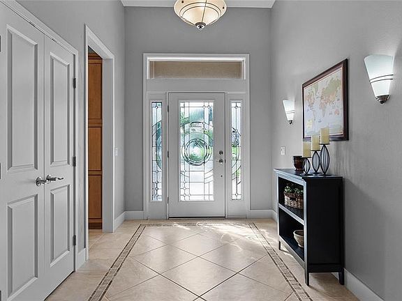 3rd image of 256 GOLF AIRE BOULEVARD