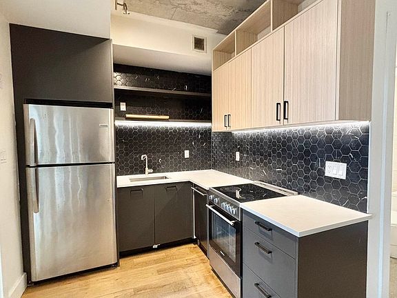 2nd image of 200 Linden Blvd #3D