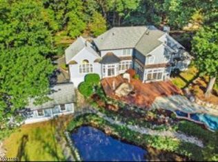 29 Beechtree Ln, Essex Fells, NJ 07021