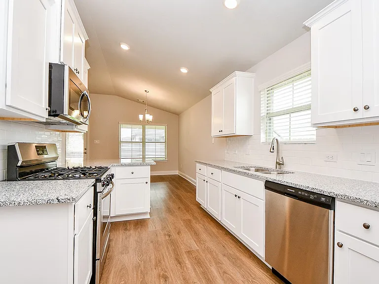 2700 Diamond Reef Ln — Photo 10