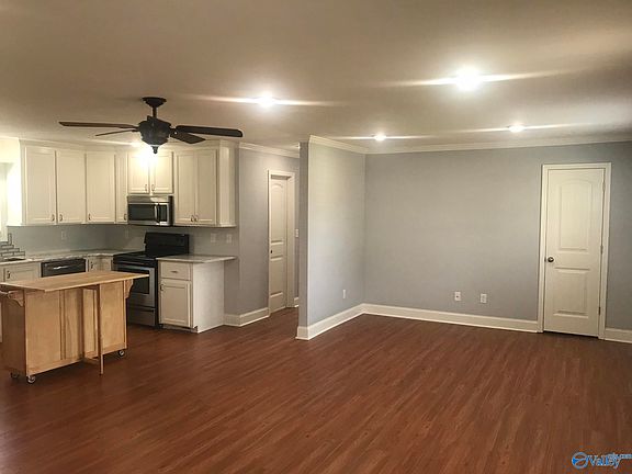 5th image of 186 Jones Cir
