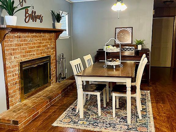 5th image of 107 E South St #324