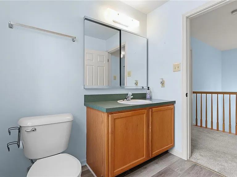 8100 Cross Creek Cir — Photo 33