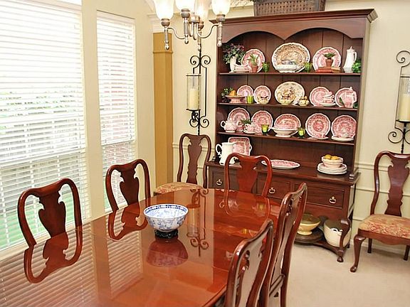 5th image of 6802 Knoll Park Dr