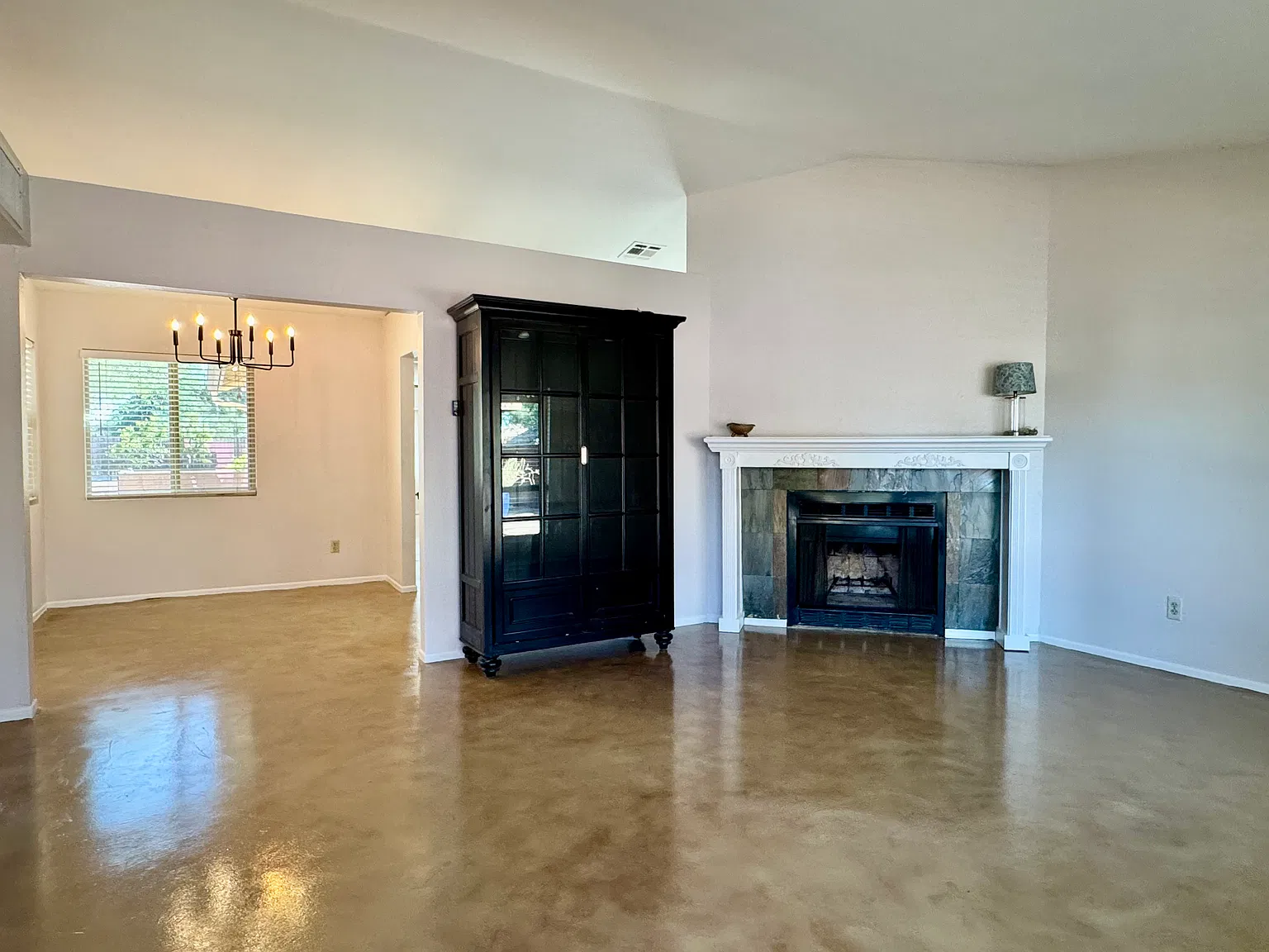 3 bed, 1522 sqft, $2,100 — Photo 4
