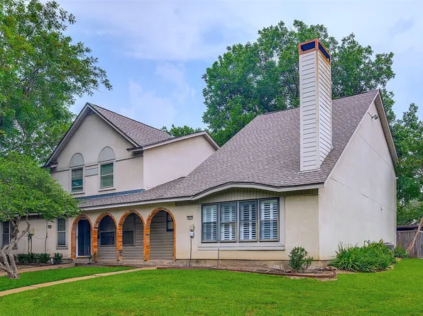 4832 Rollingwood Ct, Garland, TX 75043