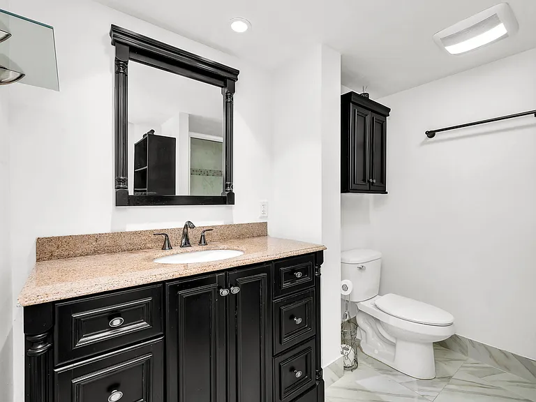 1111 S Ocean Blvd #420 — Photo 14
