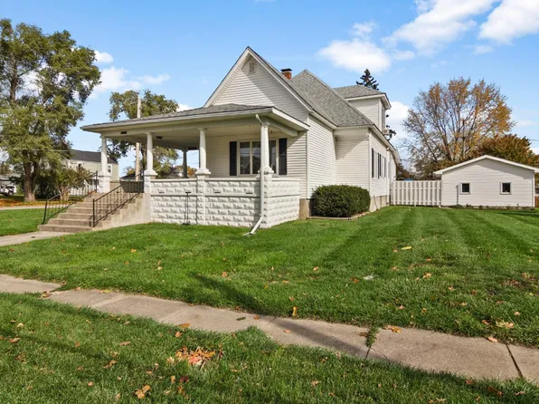 303 S Cullen St, Rensselaer, IN 47978
