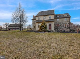 3512 Meadow View Rd, Manheim, PA 17545