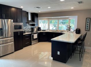 12441 Sawgrass Ct, Wellington, FL 33414