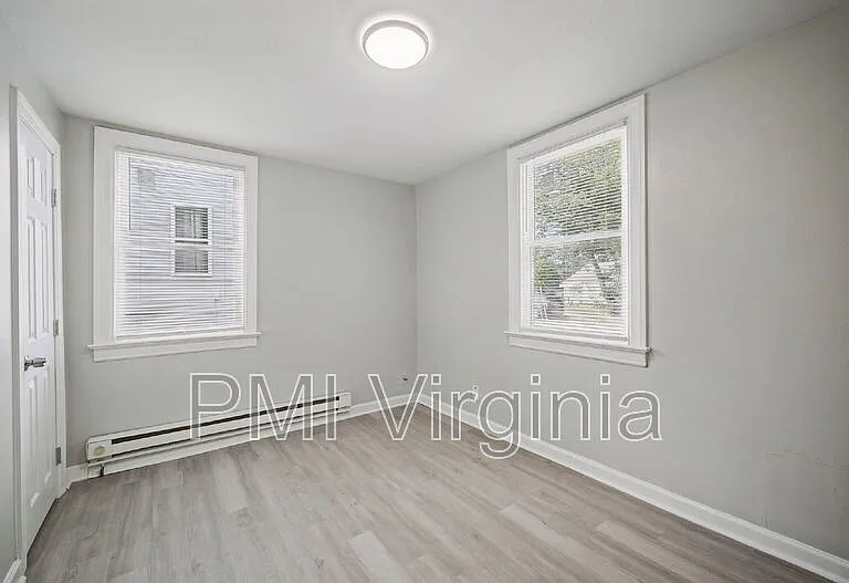 3407 Essex Cir — Photo 12