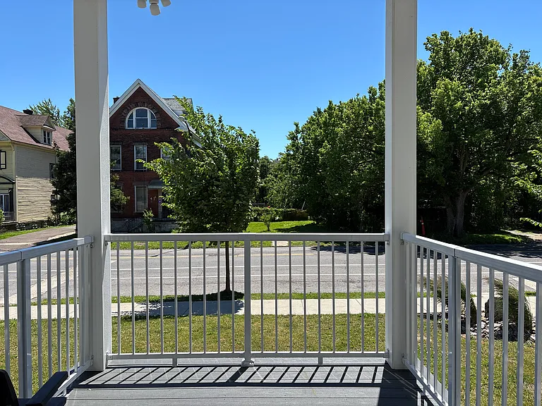 50 E Utica St #1A — Photo 10
