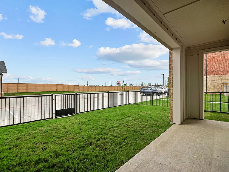 Lenox Bayside — Photo 34