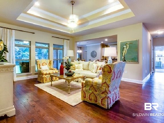 3rd image of 330 Stave Mill Dr
