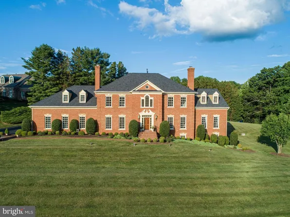 10875 Patowmack Dr, Great Falls, VA 22066