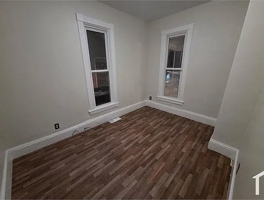 26 Hall St SW — Photo 8