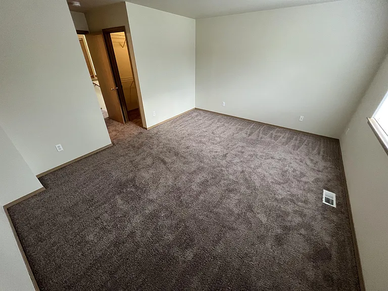 414 91st Ave SE #B — Photo 33