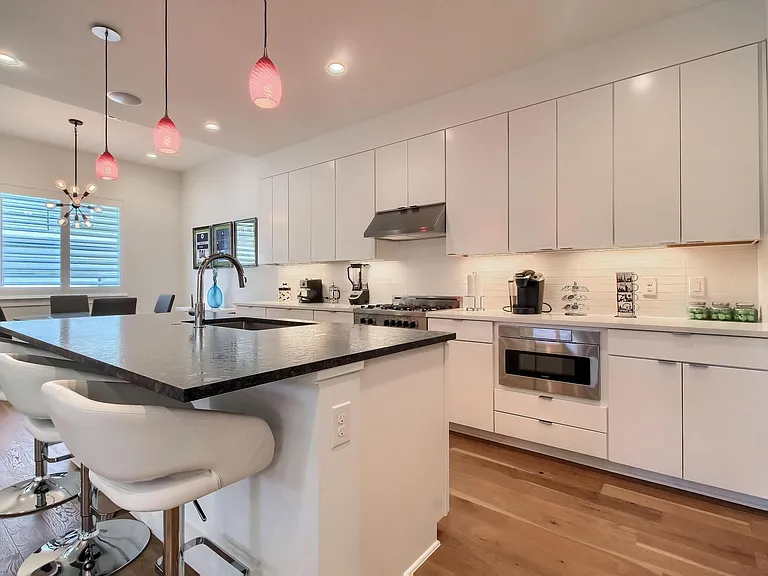 2112 Thornton Rd — Photo 14