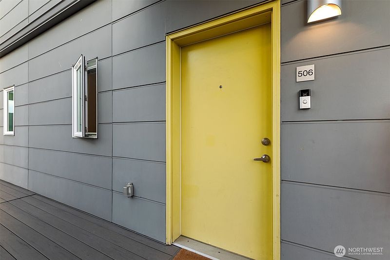 3rd image of 121 12th Avenue E #506