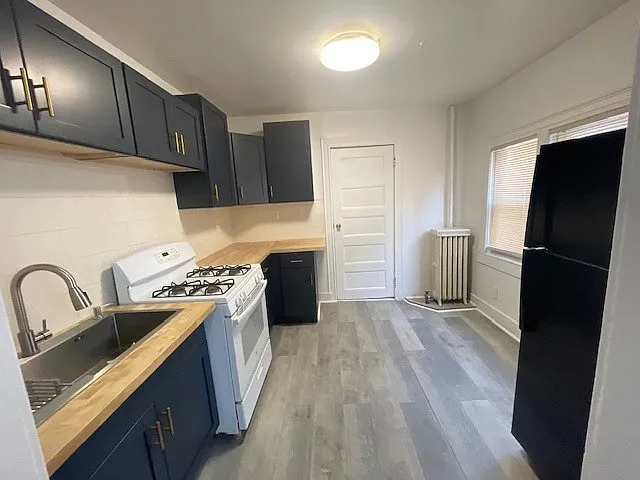 Building Photo - 257 S 2nd Ave #1F