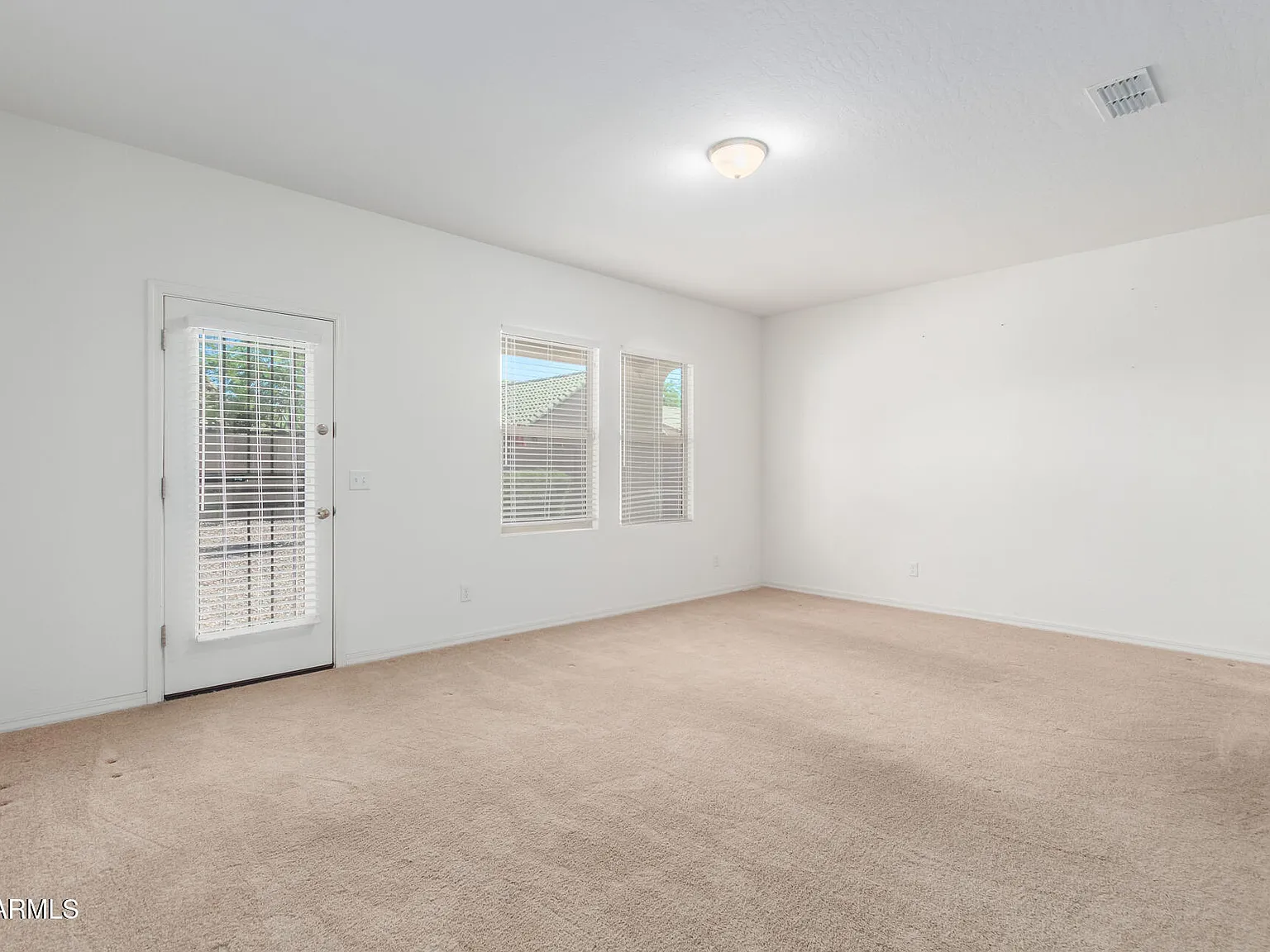 3 bed, 1665 sqft, $1,800 — Photo 3