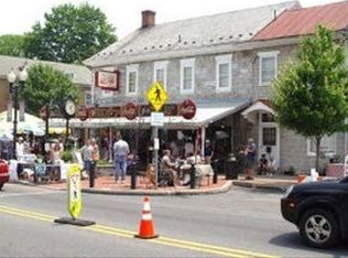 104 W Main St, Annville, PA 17003