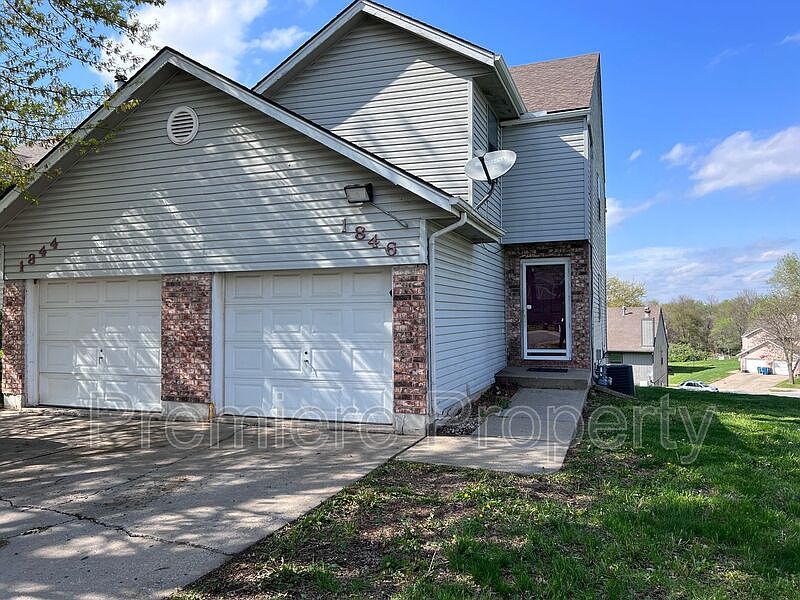 1st image of 1846 NE Knollbrook Pl