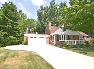 8703 Indianwoods Dr, Cincinnati, OH 45251