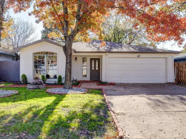 1109 Glen Creek Dr, Mansfield, TX 76063