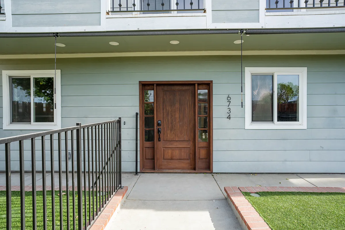 Building Photo - 6734 Tampa Ave
