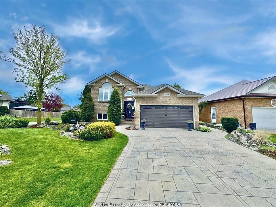 1st image of 12123 Cranbrook Cres