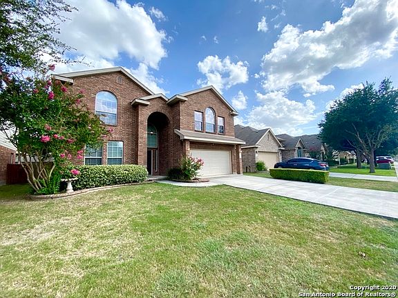 2nd image of 429 Loch Lomond Dr