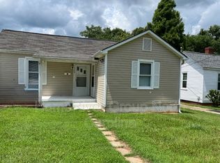 320 S 4th Ave, Mayodan, NC 27027