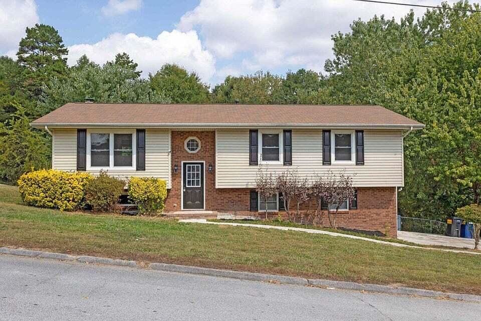 1st image of 1109 Copperwood Dr