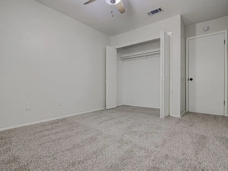 5301 Indio Cir — Photo 17
