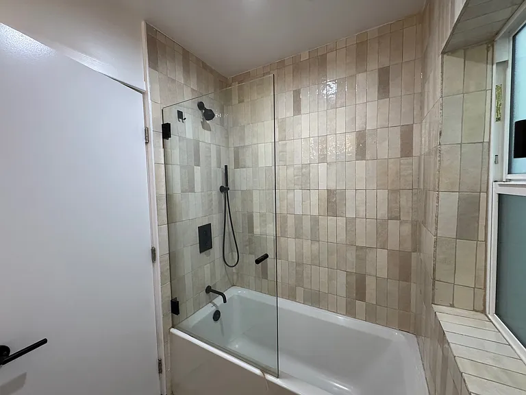 980 N El Centro Ave #980 — Photo 6