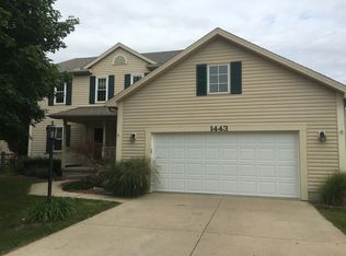 1443 Logan Ln, Perrysburg, OH 43551