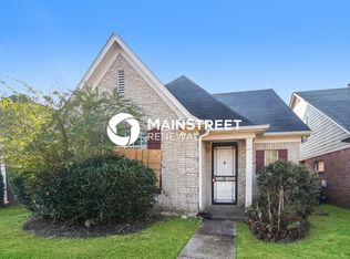 10085 Woodland Hills Dr, Cordova, TN 38018
