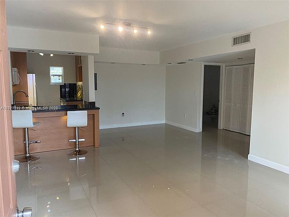 2nd image of 1270 NE 119th St APT 2A