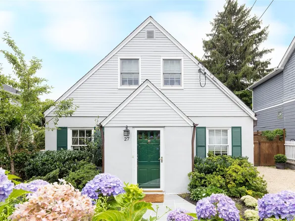 27 Soundview Place, Locust Valley, NY 11560