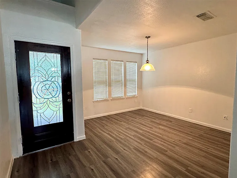 8435 Resada Park Ln — Photo 2