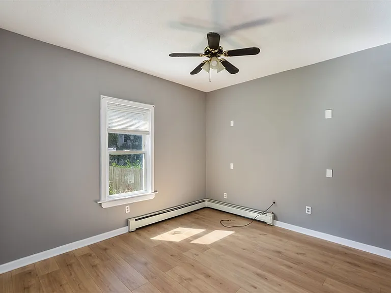 26 Willard St — Photo 3