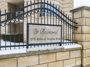 2075 Amherst Heights Dr #103, Burlington, ON L7P 5B8